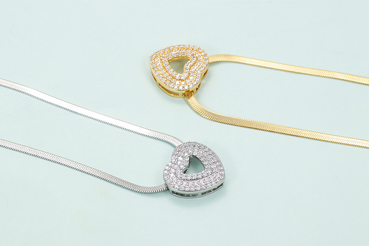 Pendant Necklace Classification 1 Piece Quantity Holiday Occasion Retro Heart Shape Copper Plating Hollow Out Zircon Pendant Necklace 1 Piece