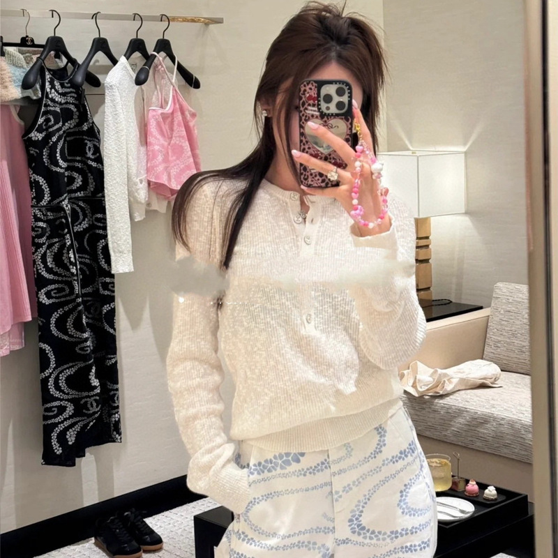 25 Early Spring New Shenzhen Nanyou Wool Yarn Texture Classy Threaded Edge Particle Texture Knitted Cardigan