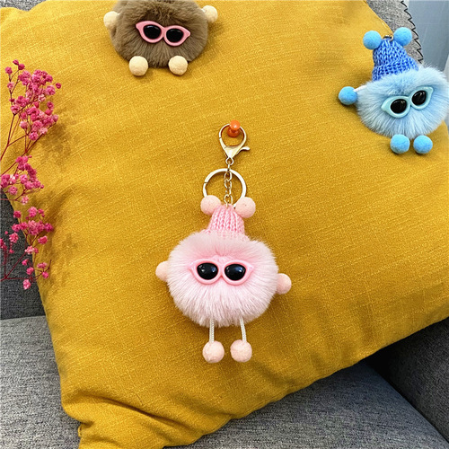 Internet celebrity briquette keychain cute cartoon plush bag fur ball doll pendant car key chain ring accessories