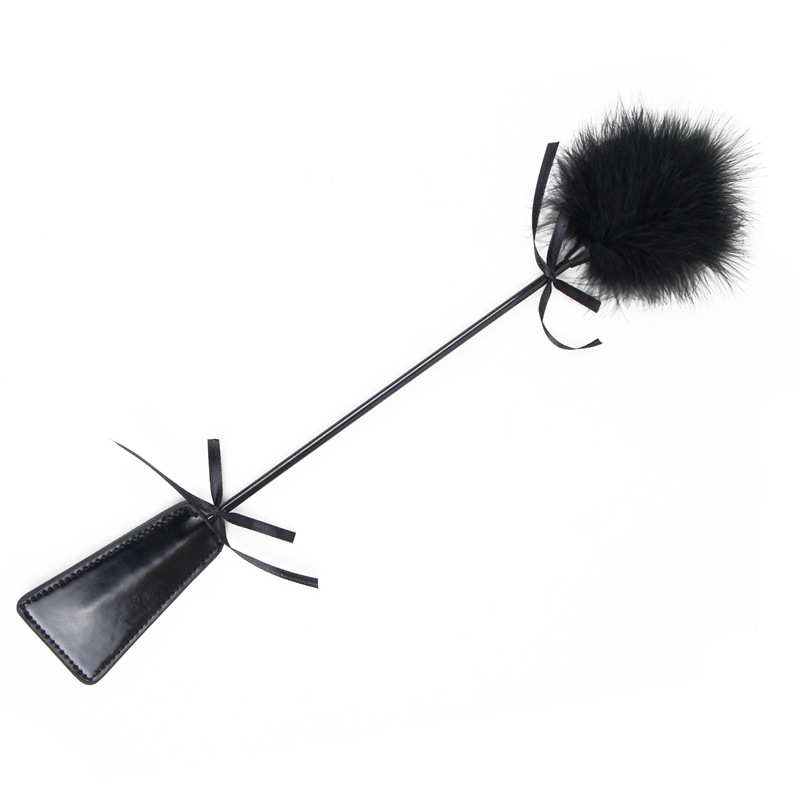 Fabricantes de ropa interior para adultos al por mayor rendimiento de cuero flagelado masculino y femenino coqueteo SM accesorios flagelado pareja coqueteo