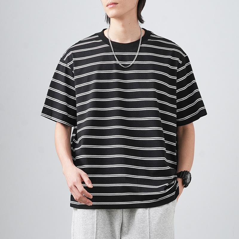Summer 2025 New Striped T-Shirt Men's Round Neck Short-Sleeved Trendy Retro Loose Casual Versatile Cheap Wholesale