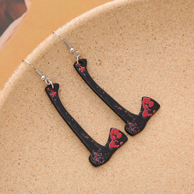 Punk Creative Noir Acrylique Simulation Couteau Hache Couteau De Cuisine Ciseaux Pendentif Boucles D'oreilles display picture 5