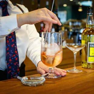 ��ʽMixingglass���_ˮ���{�Ʊ��{�Ɣ��豭��ϱ��־����{������