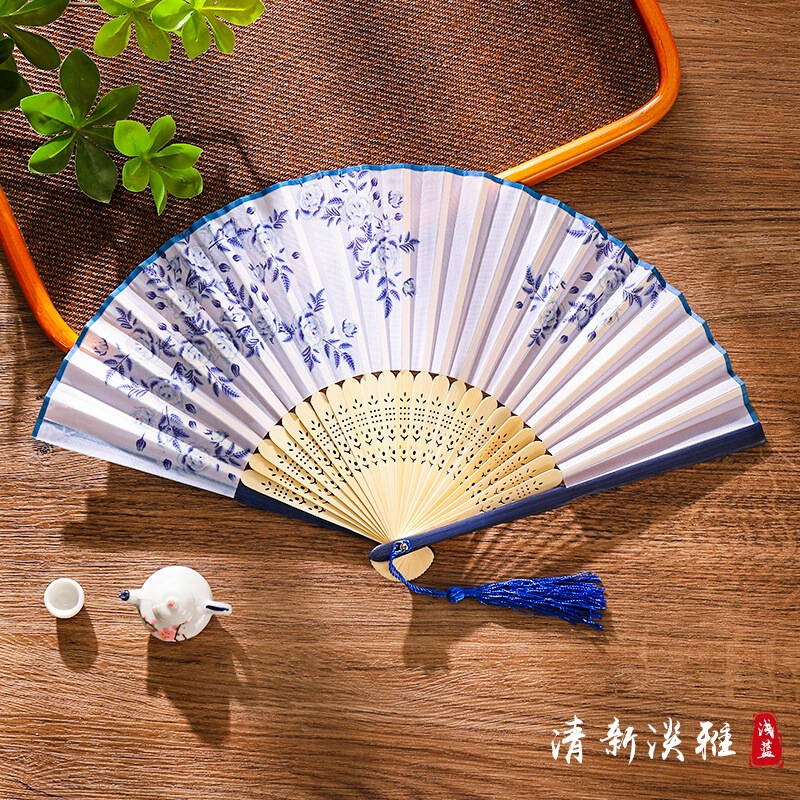 中国風扇子古風扇子漢服女性チャイナドレスダンスダンス児童学生は夏に折り畳み扇子を持ち歩いている|undefined