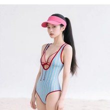 泰国小众蝴蝶结条纹连体泳衣女高级感2025新款微胖遮肉显瘦游泳装