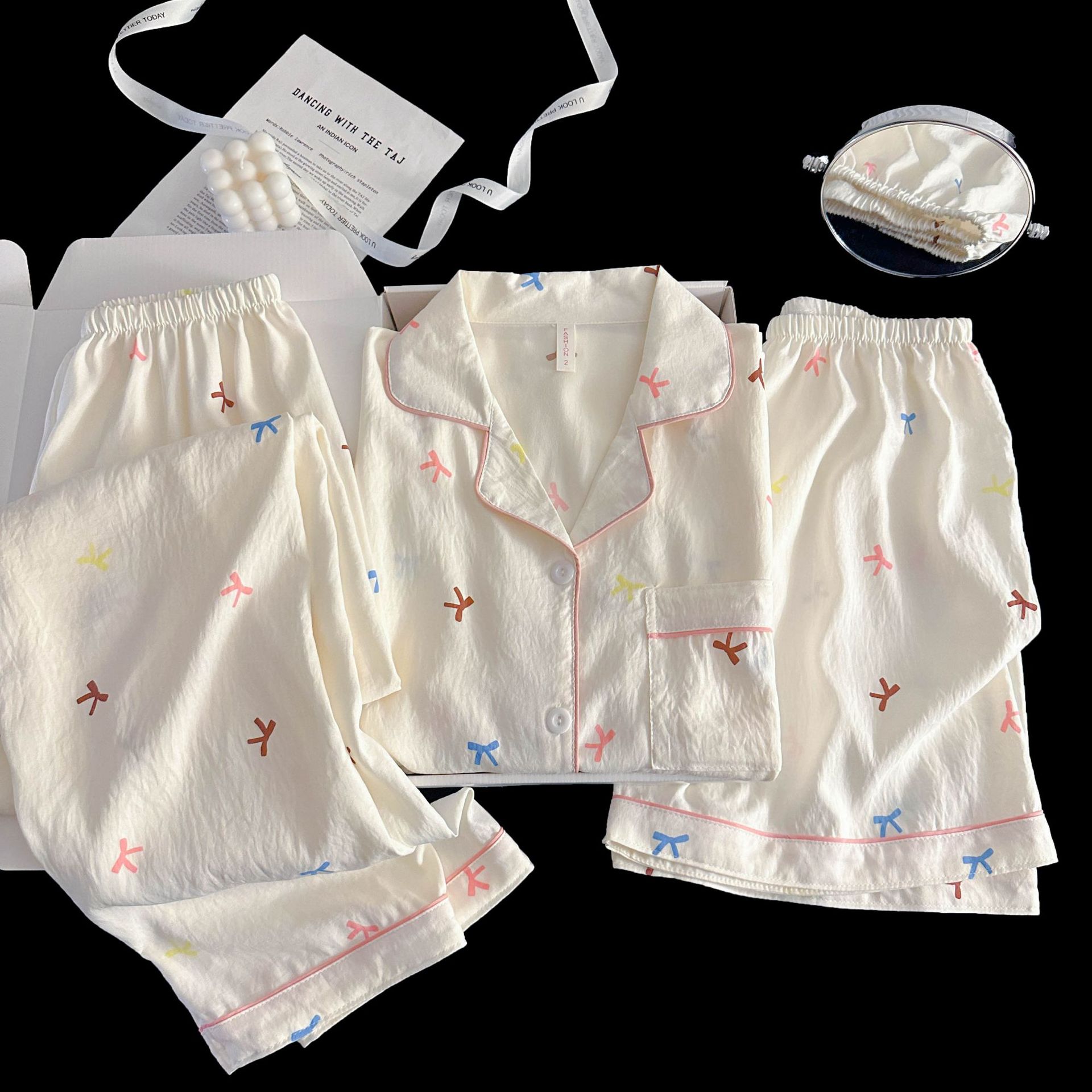 Comercio exterior transfronterizo 120G nube algodón traje de tres piezas pole point kt gato pijamas mujeres lindo solapa pantalones de manga corta servicio a domicilio