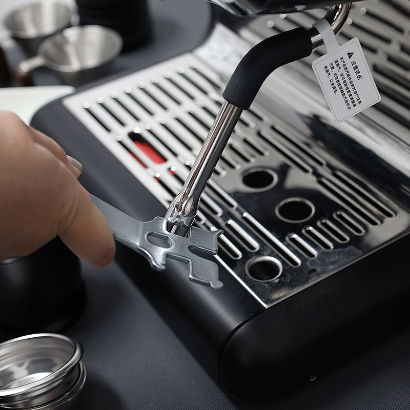 Coffee machine cocking powder bowl wrench pry powder bowl device hand steam head separation Italian barista multi-function handle