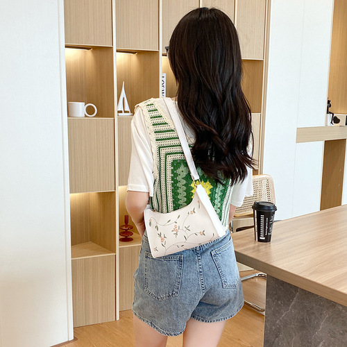 Bags  new winter niche design embroidered armpit bag shoulder bag crossbody bag one piece drop shipping