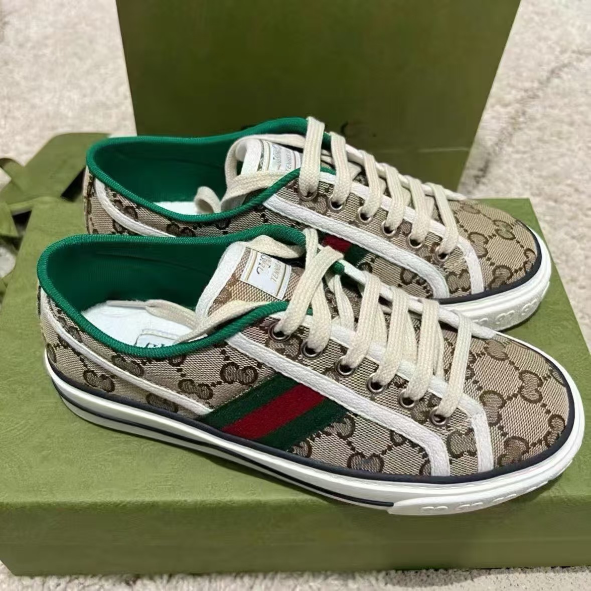 Putian shoes G-brand Gucci embroidered canvas shoes with vintage pattern and color blocking, unisex sneakers, 1977 retro white sneakers, sports shoes