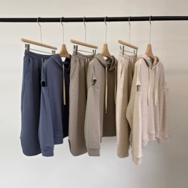 女式毛呢外套;休闲裤;女式羊绒外套