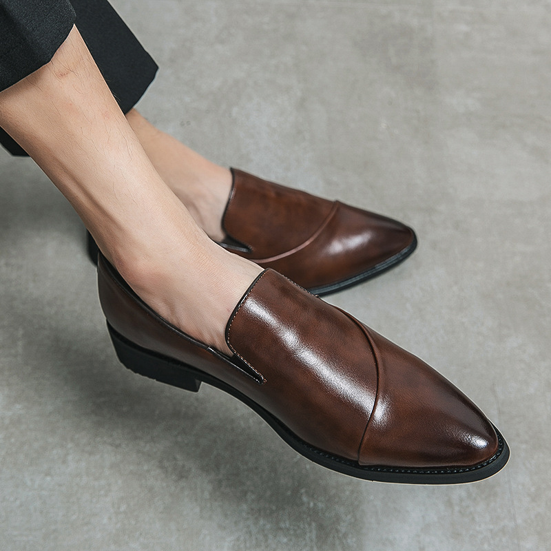 Comercio exterior tamaño 4748 zapatos de hombre cuatro estaciones británicos punta zapatos de cuero casuales de negocios de un pie zapatos de cuero