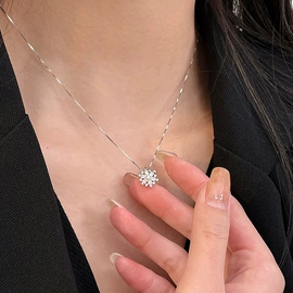 项链;戒指;手链