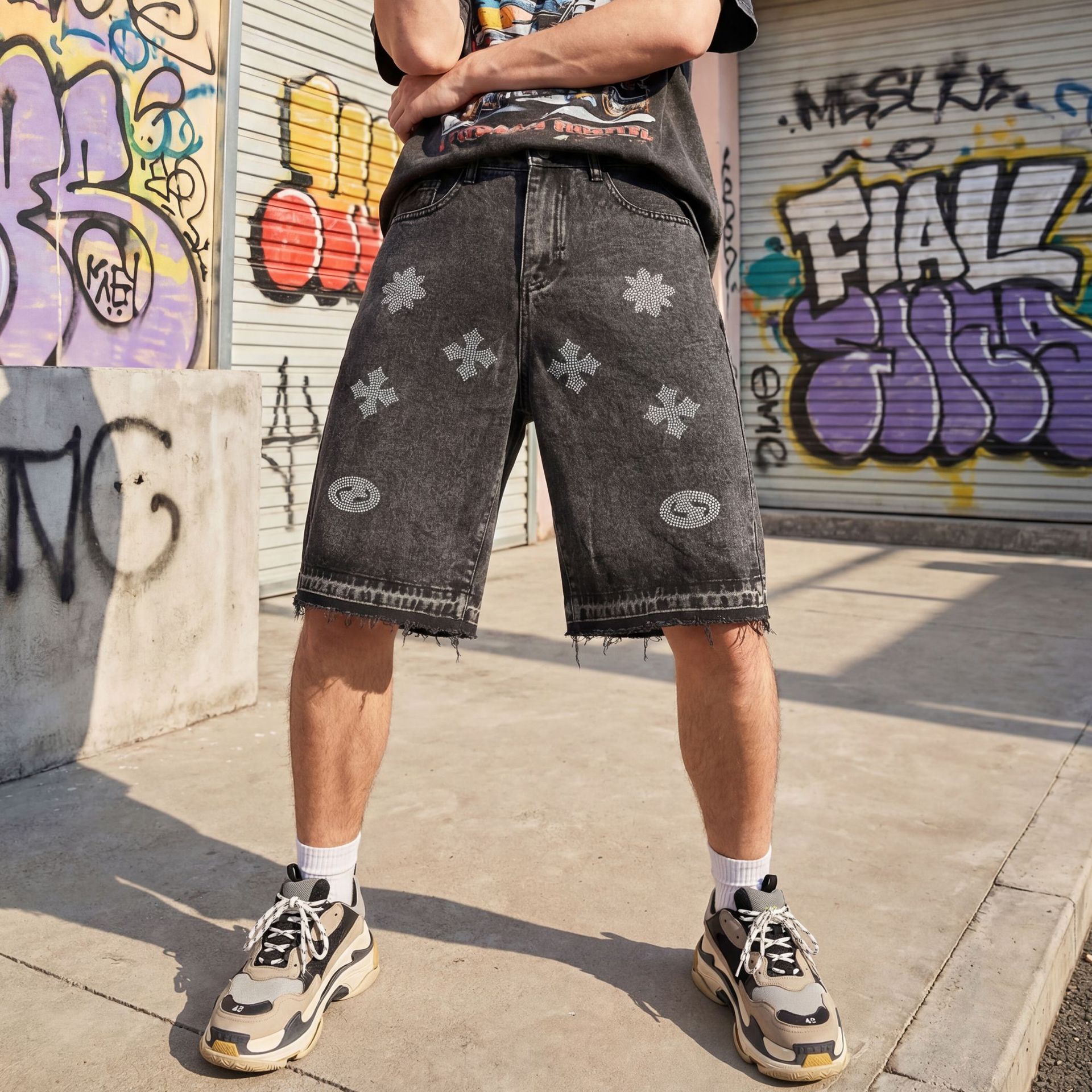 Abbigliamento uomo Pantaloncini in denim da uomo con strass a croce Pantaloncini in denim a gamba dritta alla moda jacquard lavato lunghezza media_voghion.com