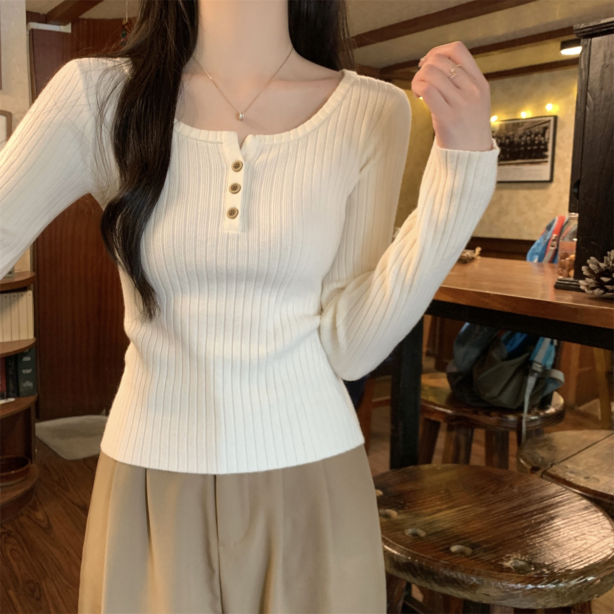 프랑스 스타일 스퀘어 칼라 버튼 니트 스웨터 가을과 겨울 한국 스타일 디자인 센스 내베이스 셔츠 스웨터 긴 소매 슬림 룩 탑