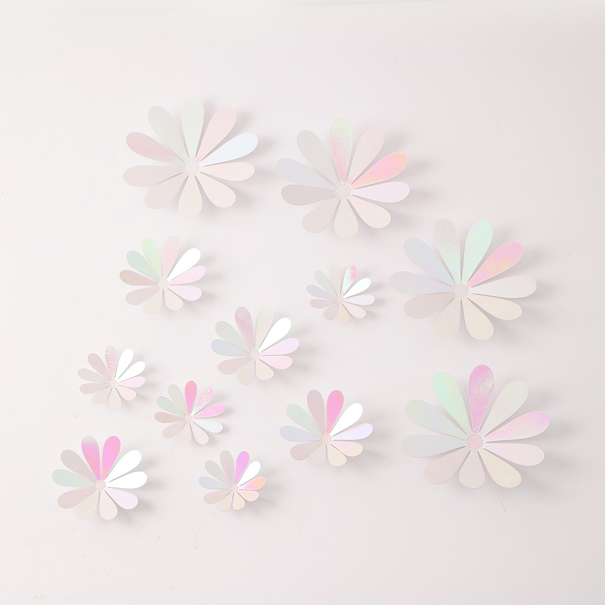 Lot de 12 autocollants muraux 3D en forme de fleurs, métallisés et multicolores, de style transfrontalier._voghion.com