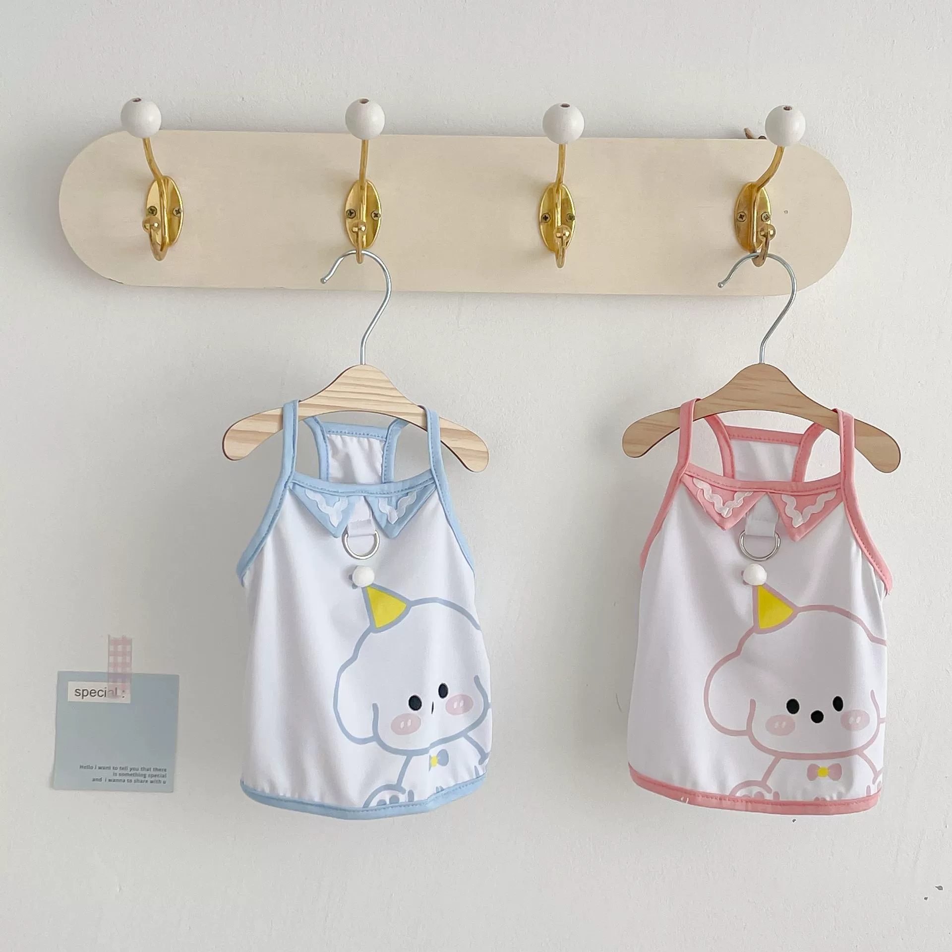 Слинг для свежих домашних животных можно использовать для вытягивания летних тонких и дышащих собак маленьких и средних размеров, кошек, бишон фризе, такс и кошек.