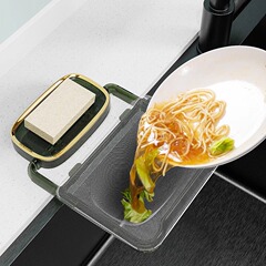 台所の水槽の濾過網の使い捨ての池は野菜のたらいのごみの下水道を洗います。