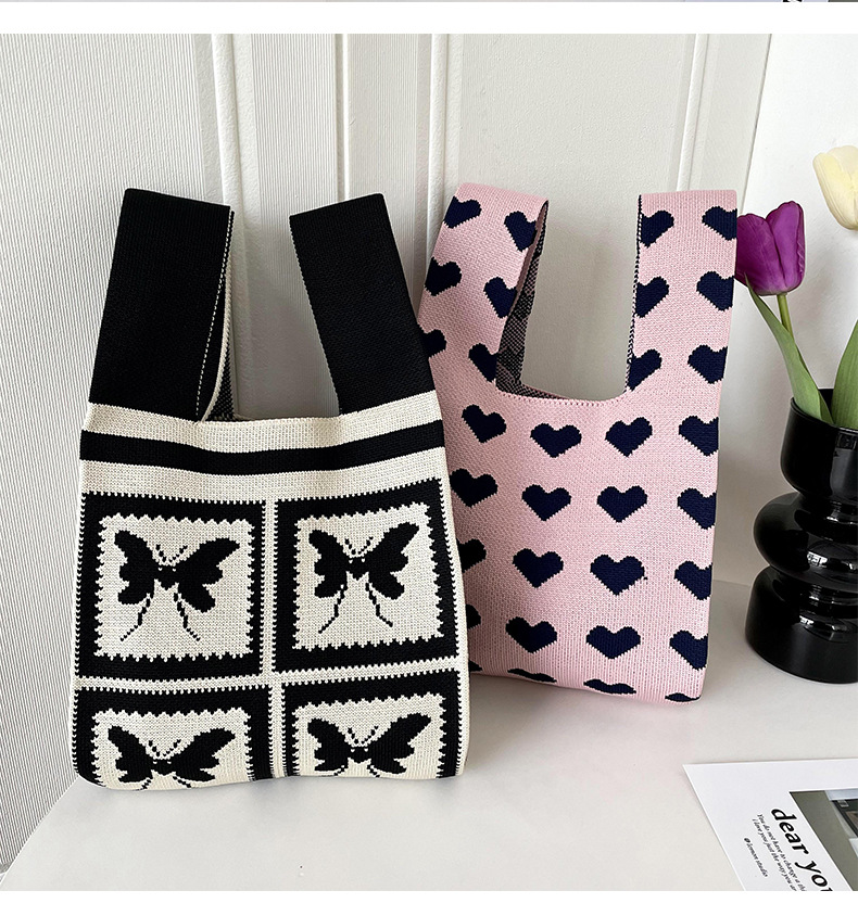 Women's Medium Polyester Heart Shape Flower Butterfly Streetwear Open Handbag display picture 5