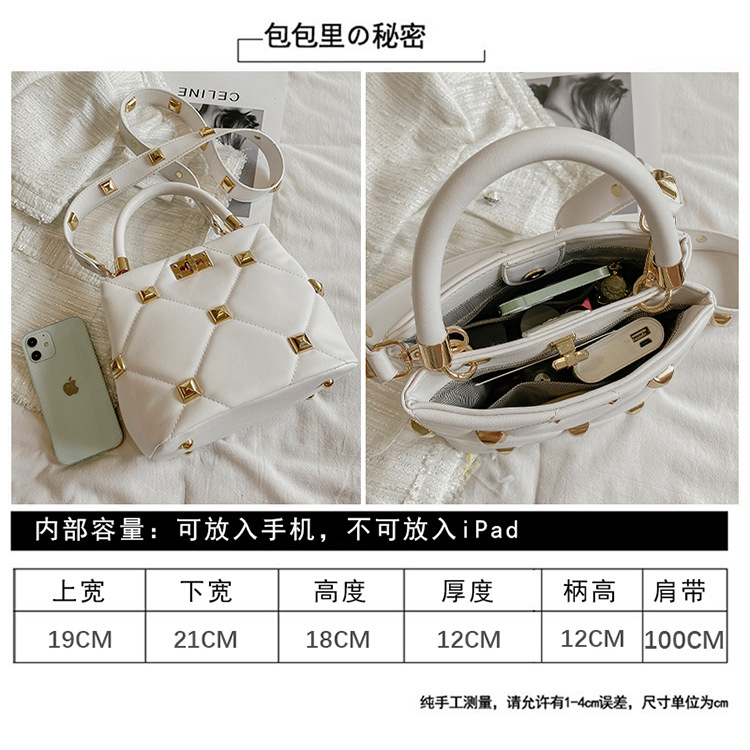 Medium Pu Leather Streetwear Square Bag display picture 5