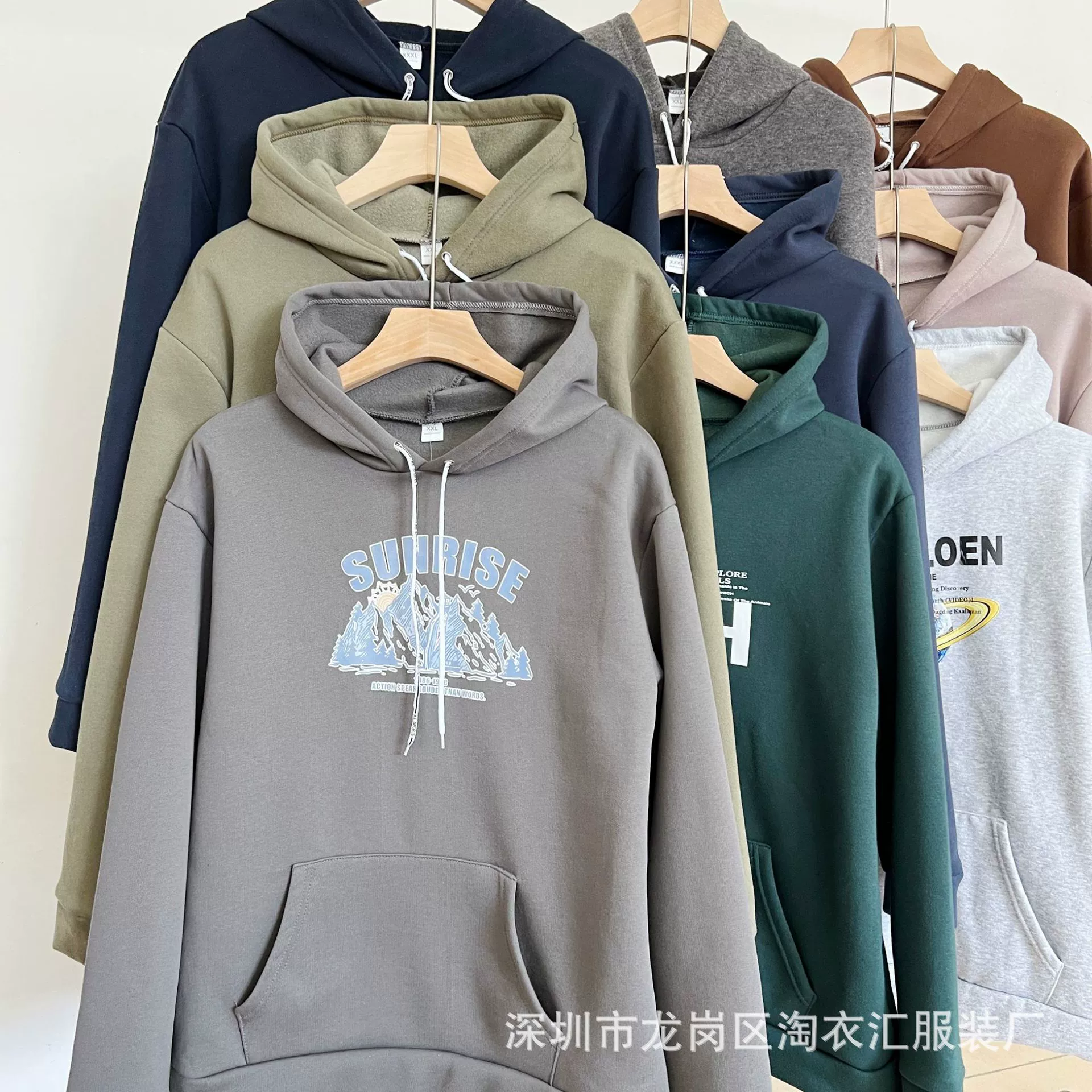 Качественная распродажа оптом большой размер с круглым вырезом с шляпой свитеры осенью и зимой