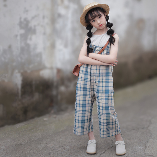 One piece drop shipping girls suit Korean summer dress 2024 new thin soft plaid overalls fashionable vest trend