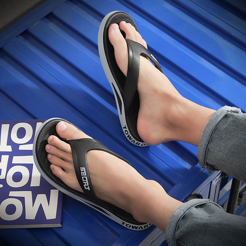 Pantofole personalizzate a spina di pesce per capispalla estivi sportivi casual Piedini con clip in PVC Sandali da spiaggia da uomo con fondo piatto_voghion.com