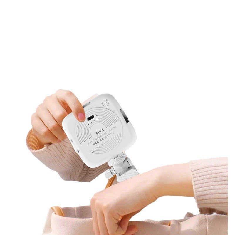 Teléfono móvil selfies luces de relleno video M11LED bolsillo belleza LED luz de mano luz de bolsillo portátil