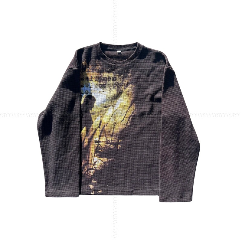 Retro Y2K fashion brand, printed with portrait designs, featuring blurred letter embroidery, distressed hooded sweatshirts, American and European styles
