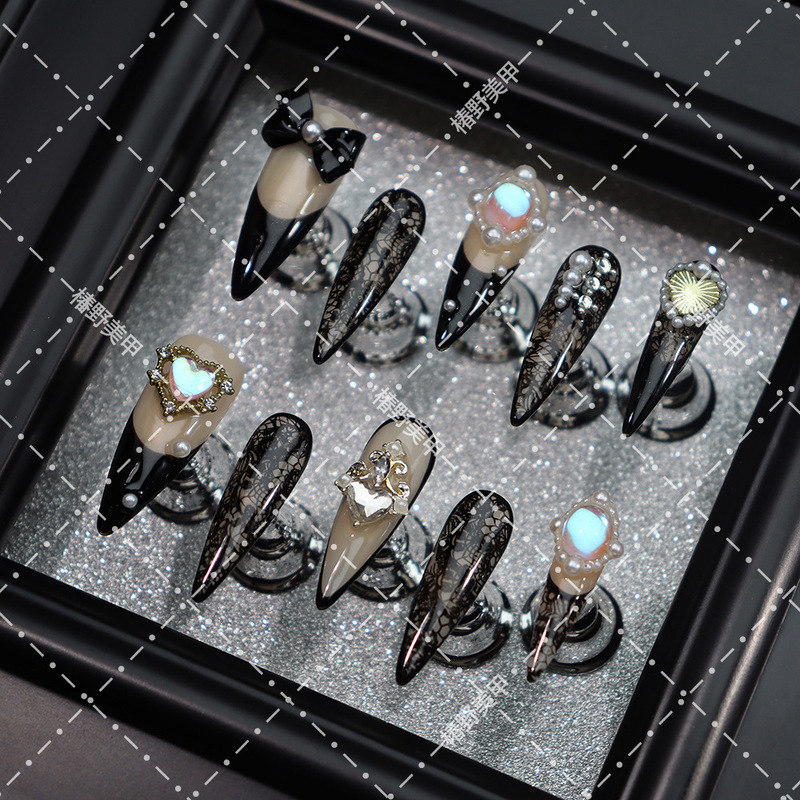 Hepburn-Style Black Lace French-Style Press-On Nails with Bowknot and Heart-Shaped Rhinestones, Luxurious and Elegant Handmade Nail Art Products Hepburn-Style Black Lace French-Style Press-On Nails with Bowknot and Heart-Shaped Rhinestones, Luxurious and Elegant Handmade Nail Art Products