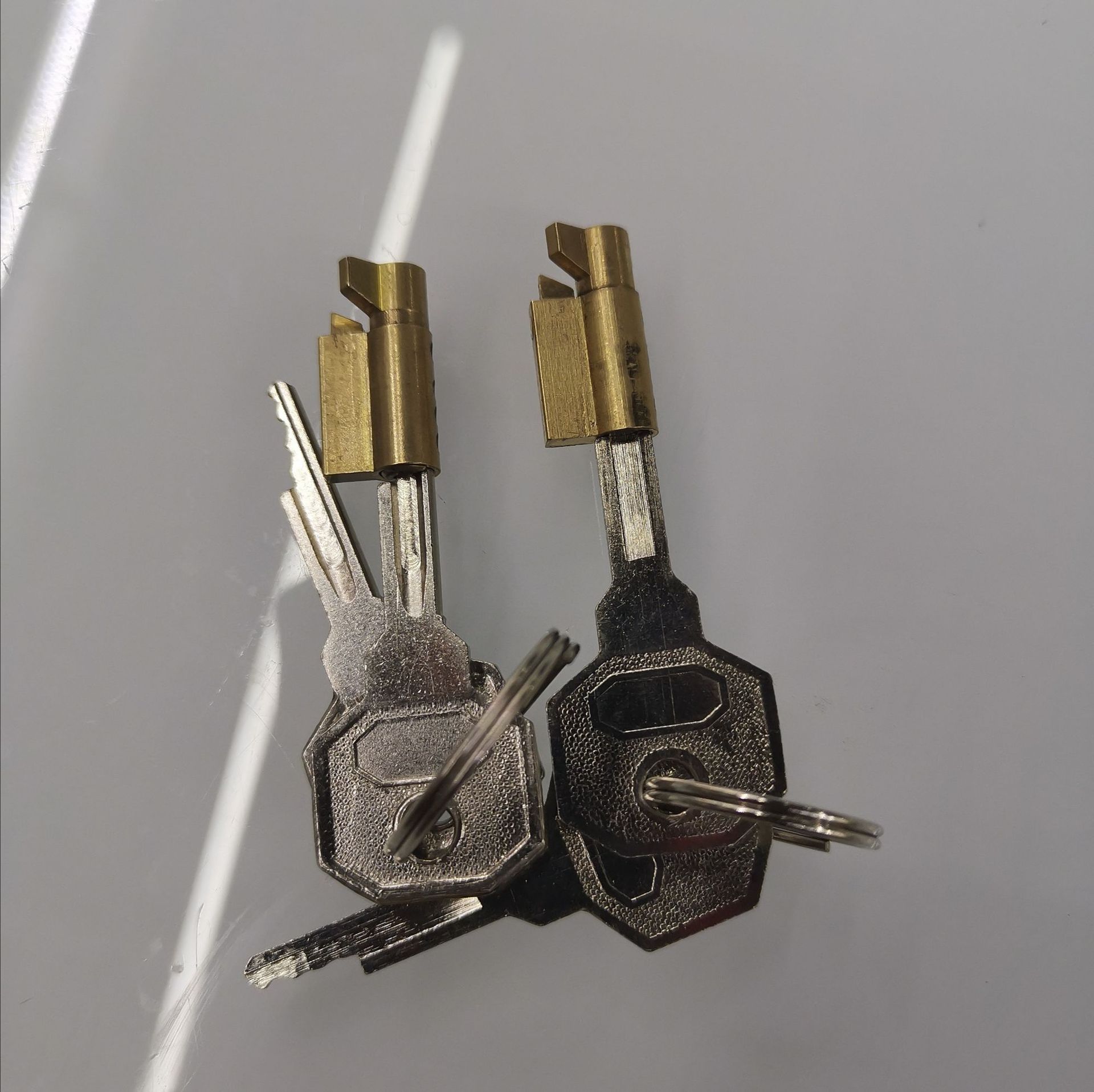 Manufacturer Wholesale Car Power Switch Lock Core, Special-Shaped Lock with Universal Opening, Single-Opening Copper Lock Core
