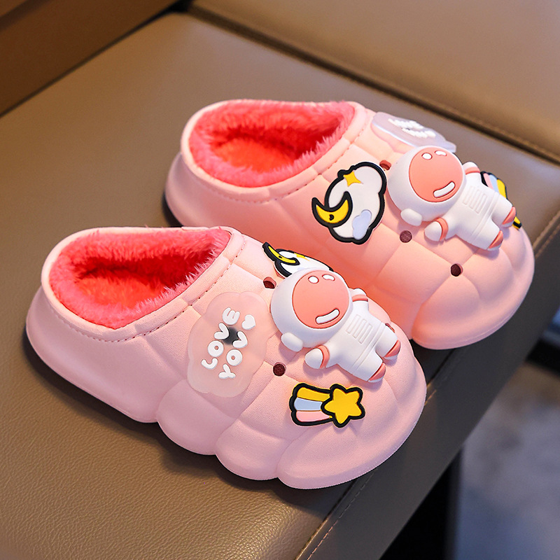 Zapatillas de algodón para niños invierno 2024 nuevos niños y niñas antideslizantes impermeables calientes de terciado zapatos de algodón para niños pequeños y medianos