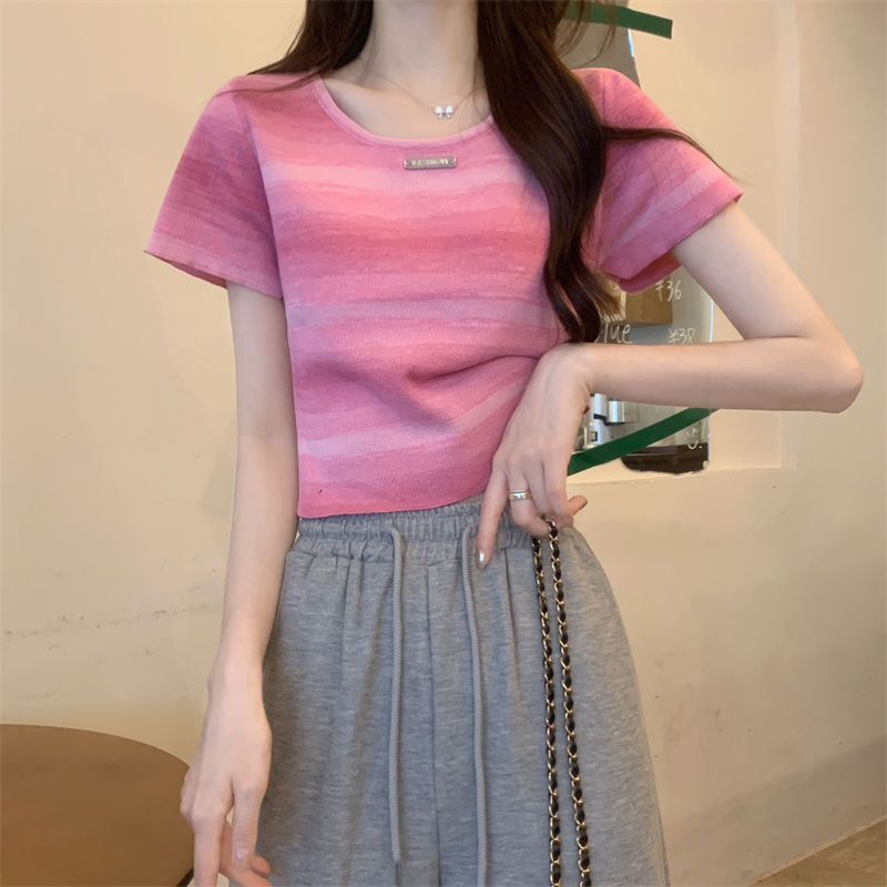Summer Dopamine Style Short-Sleeve T-Shirt for Women, Gradient Color Short Knit Top, Stylish and Versatile Regular Shoulder Top for Women