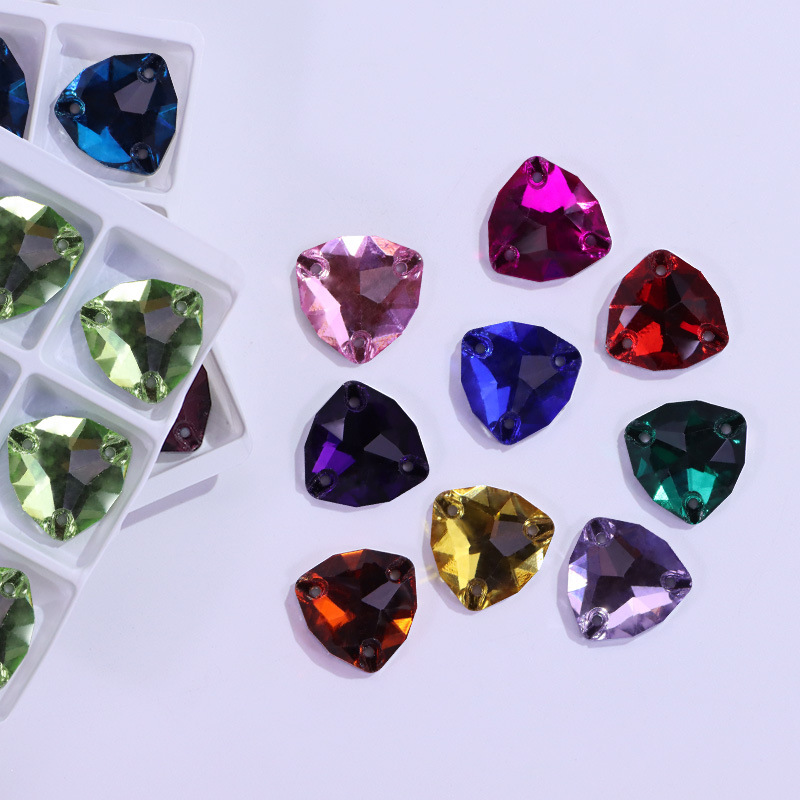 Triángulo gordo plano taladro de costura de mano triángulo gordo de vidrio de botón plano accesorios joyería DIY accesorios de ropa taladro