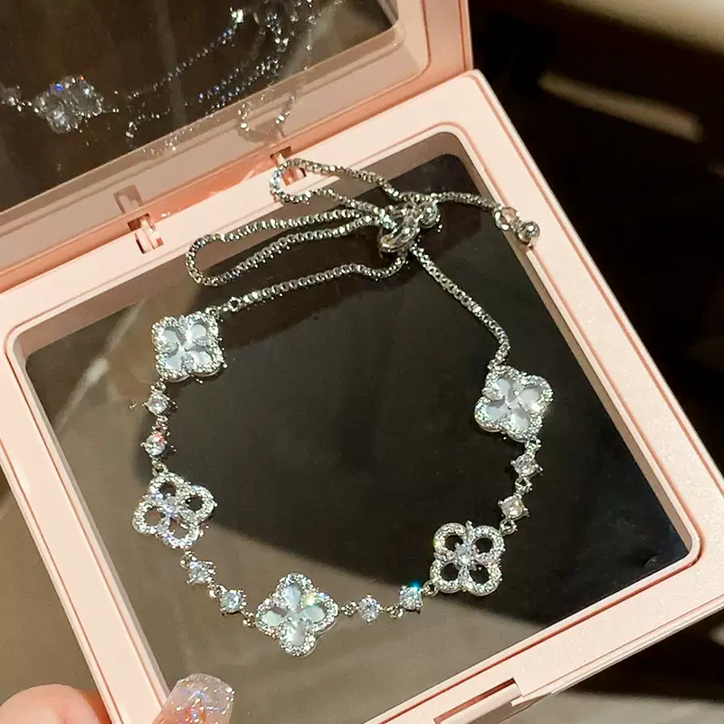 高级感川贝母四叶草手錬女生款幸运草手錬轻奢小众手串精致手饰饰