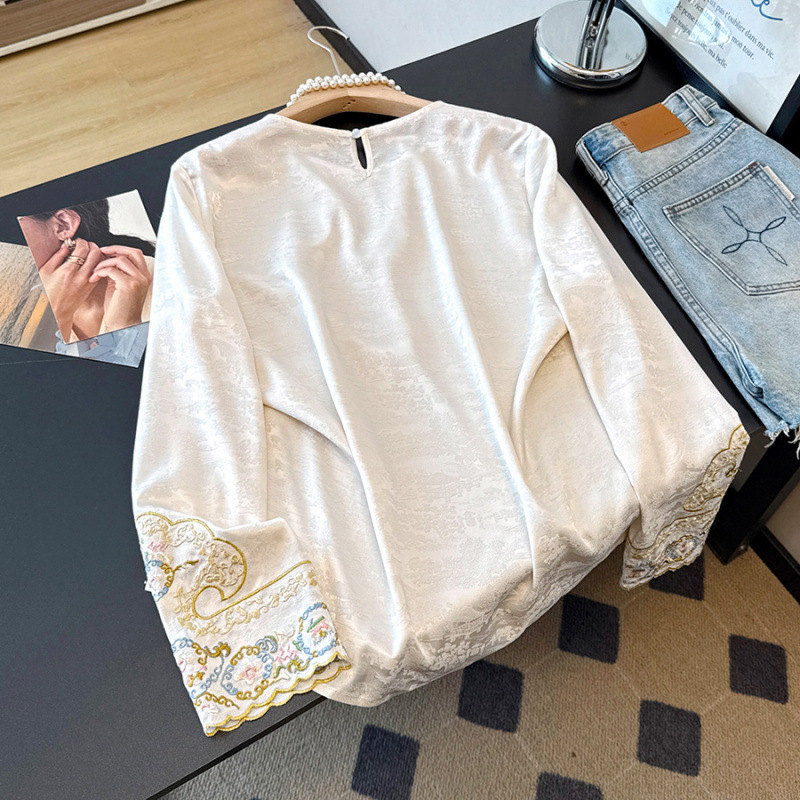 2026 Autumn New Collection: New Chinese Style, Oriental Charm, Jacquard Satin, Embroidered, Retro-Inspired, Modernized Traditional Chinese Long-Sleeve Top for Women