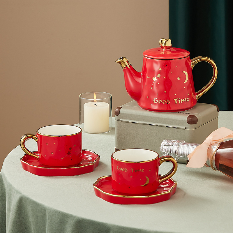 INS juego de té cerámica flor traje tetera estilo europeo Madre y niño olla Amazon Venta caliente café tetera regalo