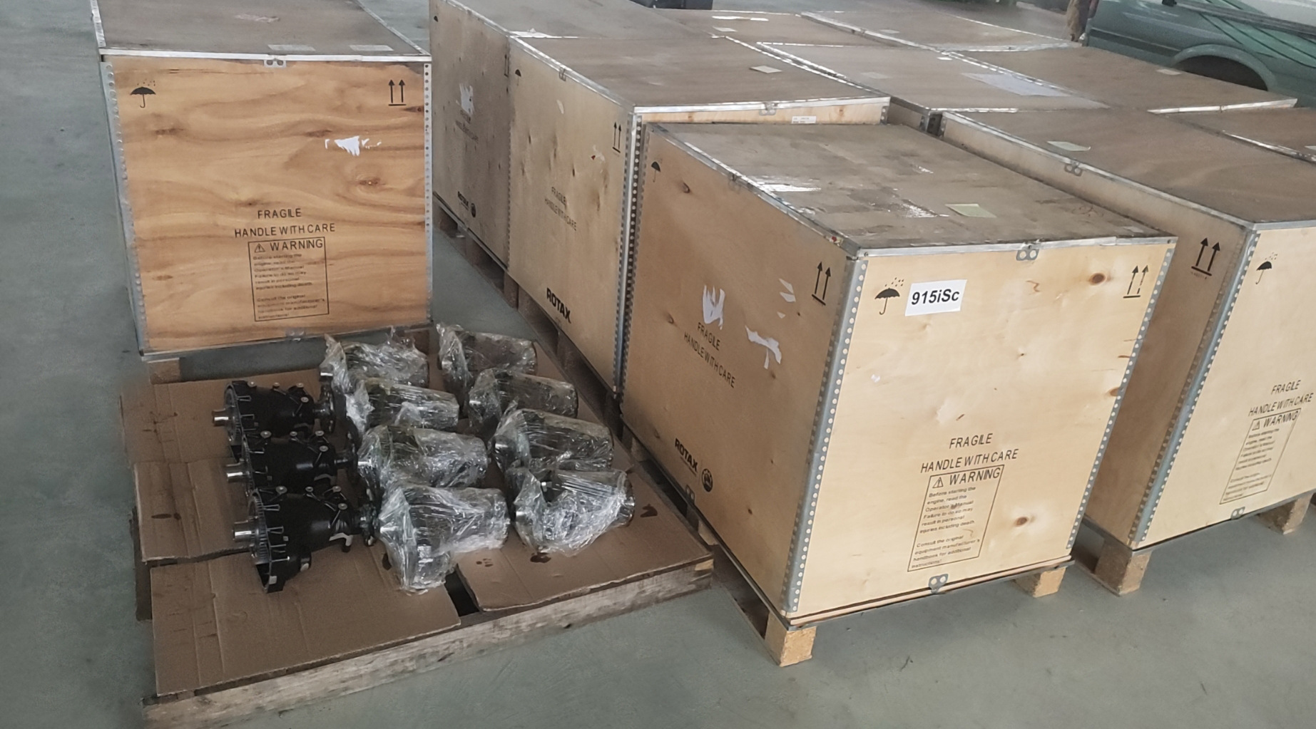 The New ROTAX Engine Removed 914ul 915is Gearbox Gearbox Is Suitable for 912 Modification 914