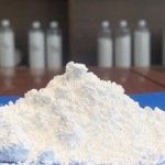 橡胶专用增刚补强石英粉 白度高，分布广，填充性能强。