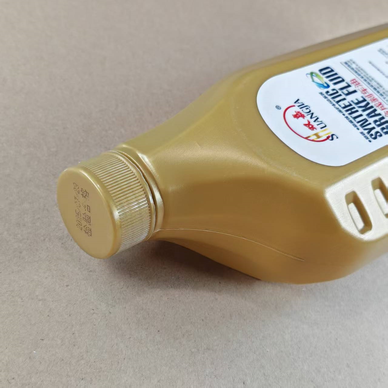 Suitable for fully synthetic brake fluid DOT4 for trucks, motorcycles, agricultural vehicles, electric four-wheel vans, etc