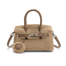 ����Ů2025�����¿�r�аٴ�С�����ëë���K������б���