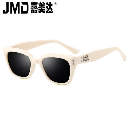 Korean Style Sunglasses for Women with High Class, Slim Face, Cat-Eye Design, Suitable for Driving, Men's 2025 Fashion Sunglasses