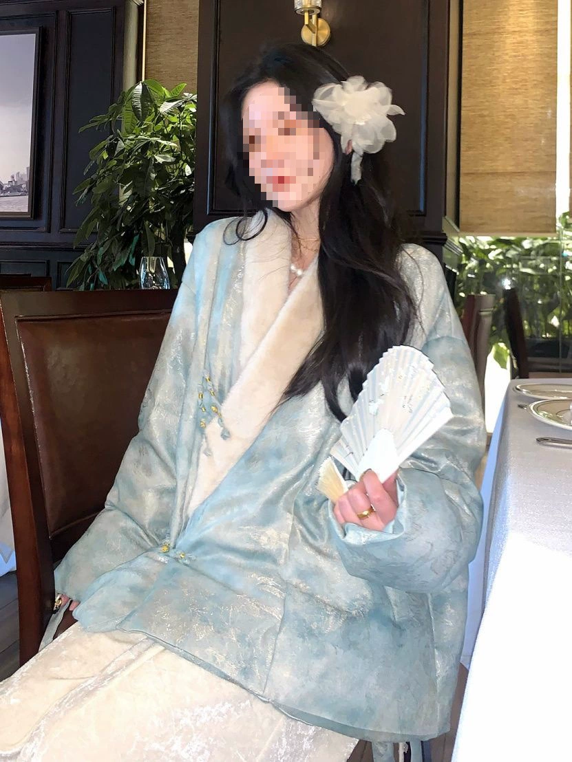 Новый китайский стиль жаккардовый хлопчатобумажный куртка женский зимний 2024 новый ретро утолщенный хлопчатобумажный костюм полуюбка