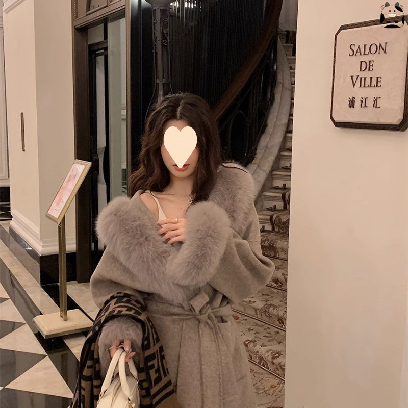 纯色短款毛呢大衣女2026冬季新款夹棉毛毛袖连帽系带时尚收腰外套