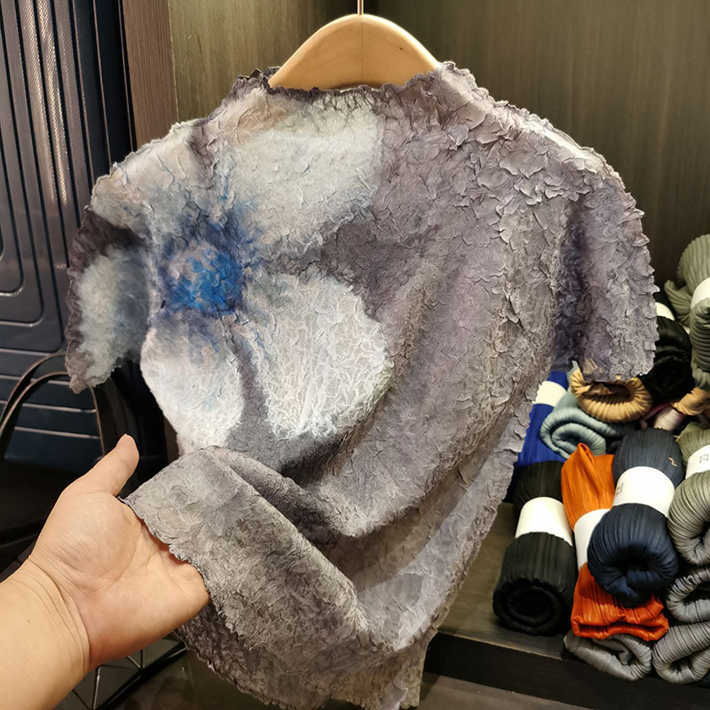 회색