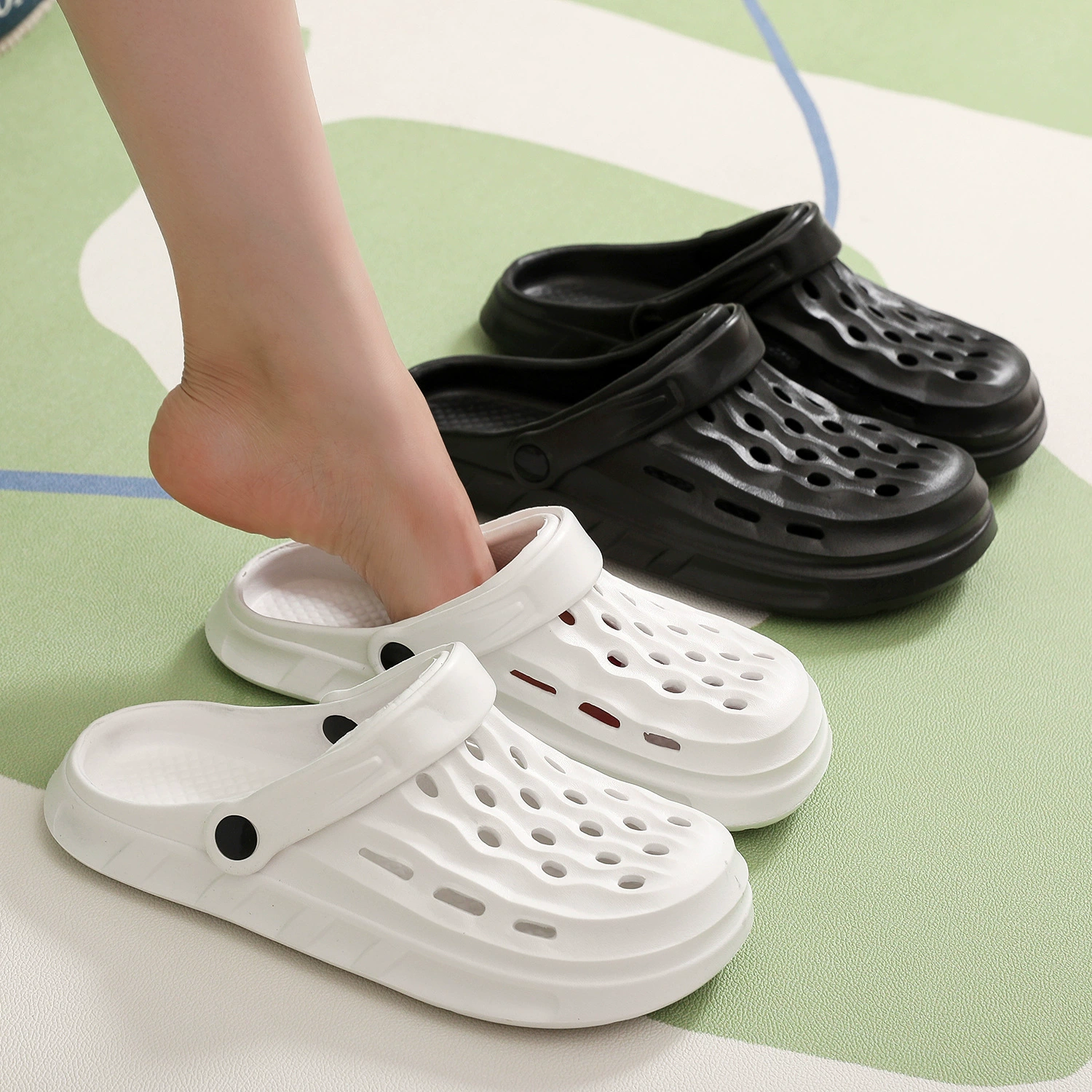 Трансграничные сандалии-клоги для мужчин и женщин, летние закрытые сандалии для медсестер и пляжа 2025 года, стиль для пар из ЭВА, повседневные и универсальные.