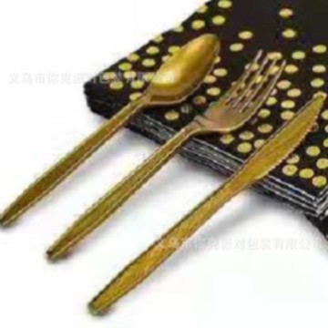 2026年新款New year黑金新年节日派对一次性纸杯纸盘春节装饰餐具|undefined