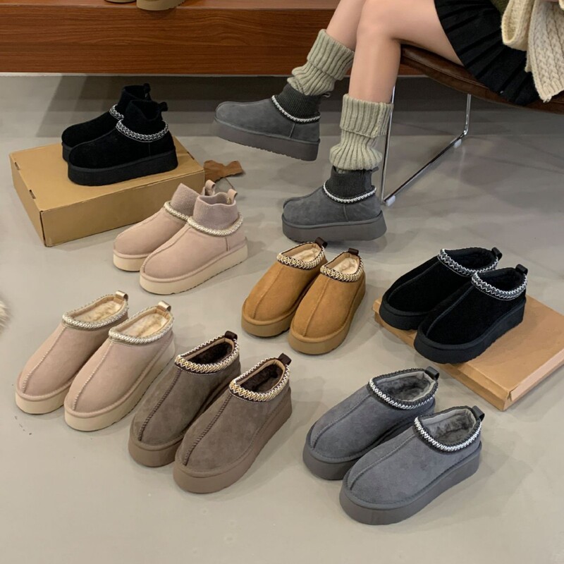 2025 Autumn and Winter New Fur Integrated Snow Boots Thick-Soled Cotton Shoes Women's Retro Lazy Shoes Baotou Fur Slippers Trendy