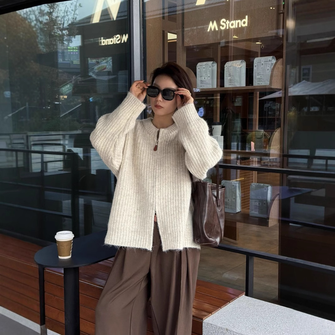 24 invierno Puyuan etiqueta de piel con cremallera de lana cardigan Europa y América ropa de mujer al por mayor nuevo estilo francés cuello redondo