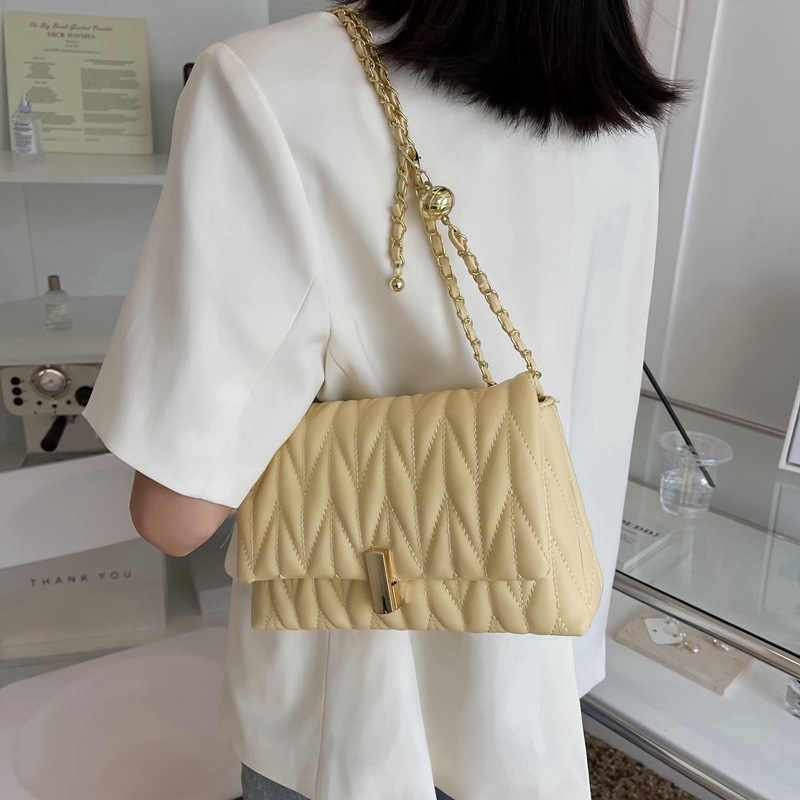 Moda coreana bordada pequeña bolsa cuadrada mujer 2025 nuevo estilo extranjero bolso de hombro universal bolso super caliente bolso mochila