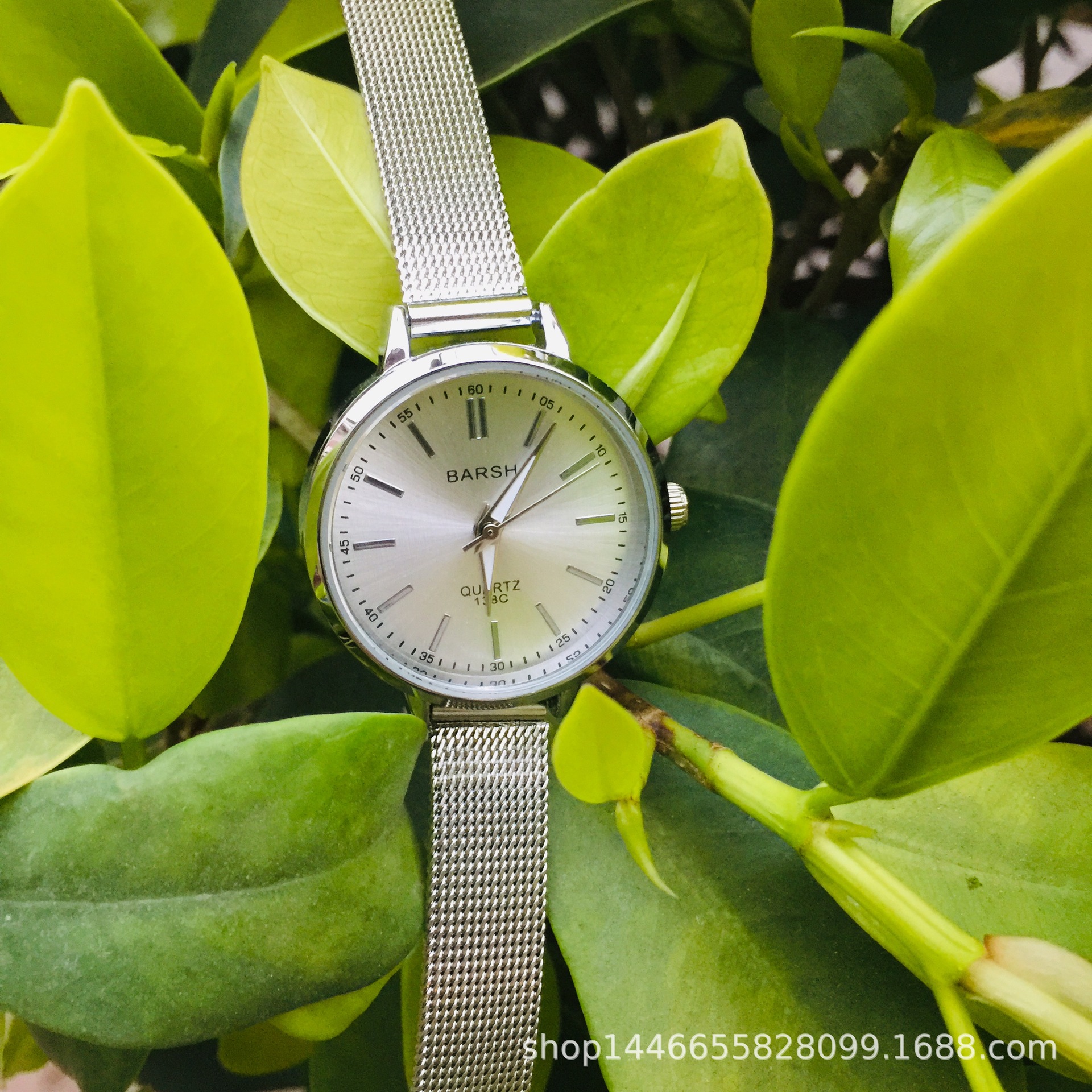 New Minimalist Mesh Strap Women's Watch, Unisex Style, Popular among Male Students, Niche High-End Aesthetic, Cross-Border Hot-Selling Wristwatch